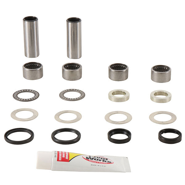 PIVOT WORKS SWINGARM BEARING KIT (PWSAK-Y28-450)